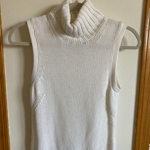 White Turtleneck - Size:L